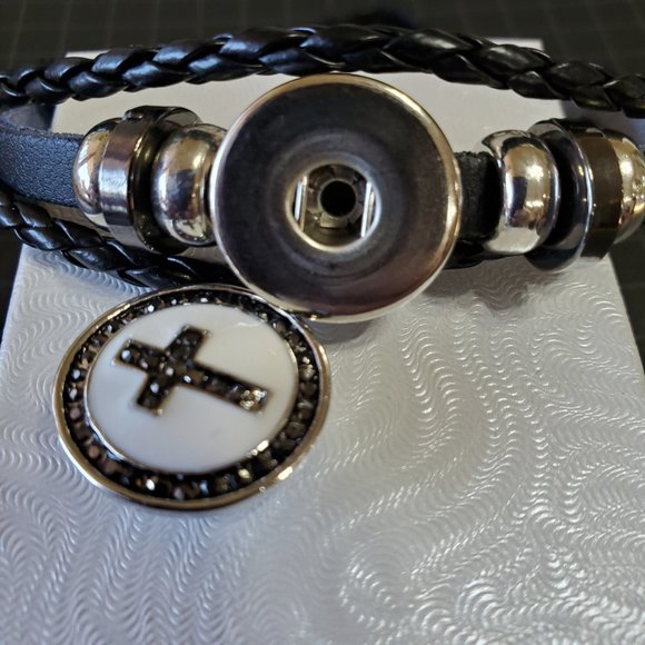 Ginger snap/Interchangeable Button Snap bracelet, it is an eyecatcher - Picture 5 of 5